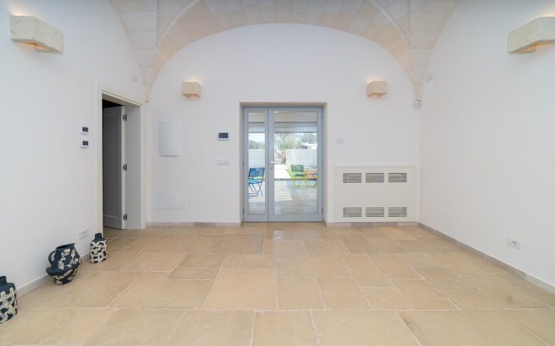 Pavimento Borgo Antico in pietra ricostruita per interni dallo stile tradizionale